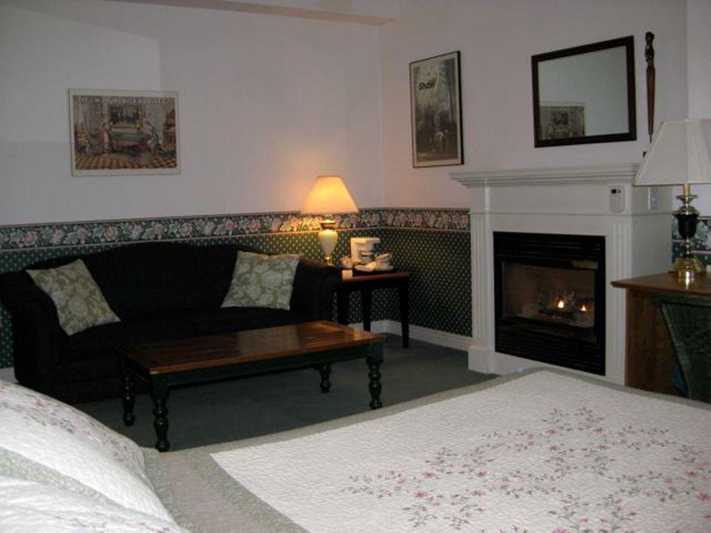 Canterbury Inn Niagara-on-the-Lake Zewnętrze zdjęcie